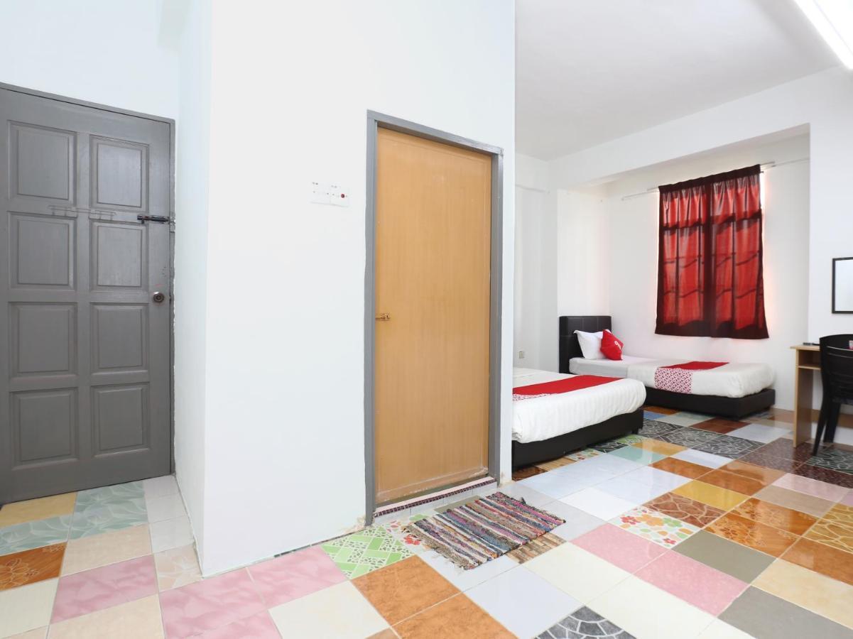 Kb Rest Inn-Family Triple Kota Bharu Exterior photo